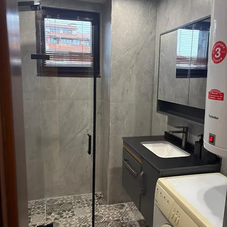 Ramada 2 Boutique Near Road * Bansko