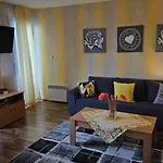 Apartment Ramada 2 Boutique Near Road *