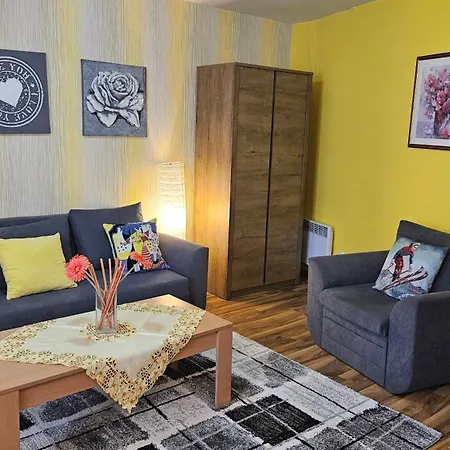 Ramada 2 Boutique Near Road * 반스코