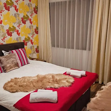 Apartment Ramada 2 Boutique Near Road *
