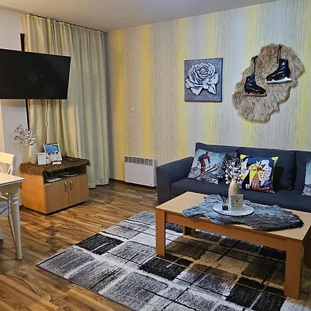 Ramada 2 Boutique Near Road Апартамент *