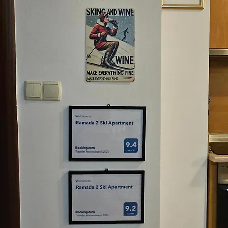 Appartamento Ramada 2 Boutique Near Road