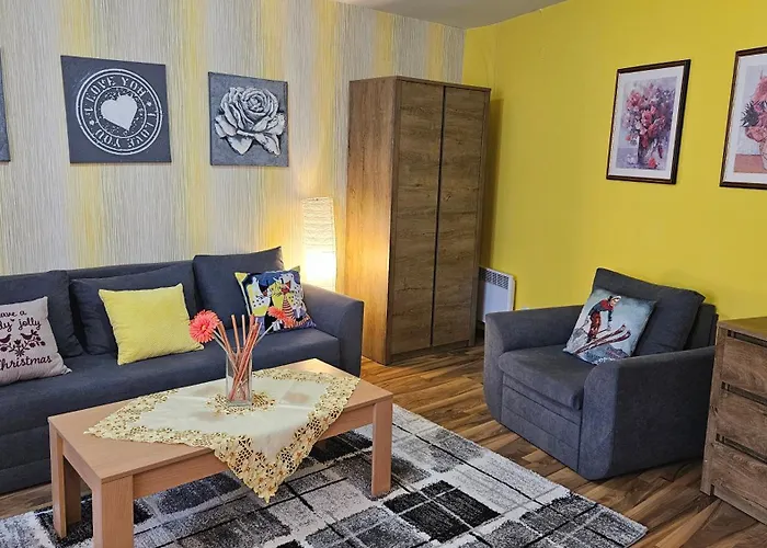 Ramada 2 Boutique Near Road * Bansko
